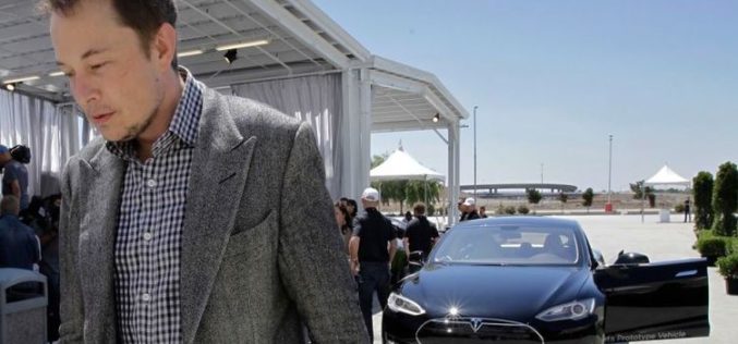 Este Tesla doar o schemă financiară piramidală?