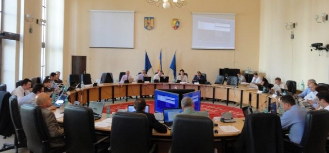 Bugetul Bistriței pentru 2018 e de cca. 50 milioane euro. Te interesează cum îi cheltuie Primăria? Mergi la dezbatere.