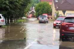 O firmă din Satu Mare reface canalizarea pluvială pe Str. Mihai Viteazu din Bistrița