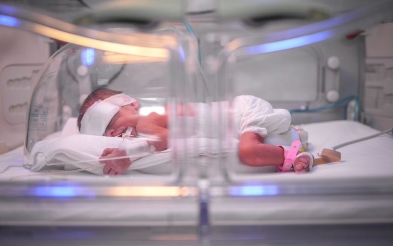 Un incubator de 18.000 de euro a ajuns la Spitalul Județean