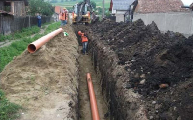 Proiectul de extindere a rețelei de apă și canal în toată comuna Prundu Bârgăului, aproape de final