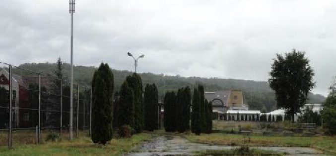 TELEKOM își vinde vila cu piscină pe care o are lângă Pădurea Schulerward