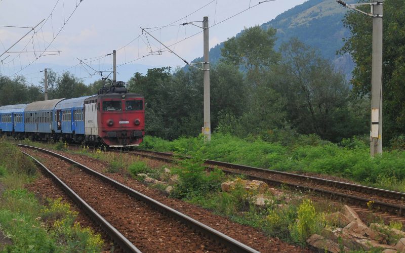 CFR se uită și spre Bistrița-N: licitație mare pentru modernizarea liniei Apahida-Ilva Mică