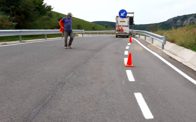 Licitație de 14,8 mil. lei pentru lucrări de siguranță rutieră în Bistrița-Năsăud