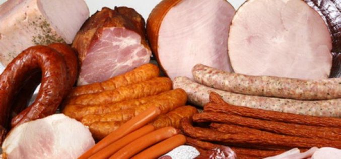 O cooperativă agricolă de pe Bârgău vrea să deschidă o fabrică de mezeluri