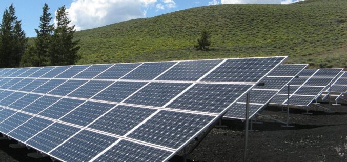 O clujeancă investește 2,1 mil. euro într-un parc fotovoltaic lângă Rodna