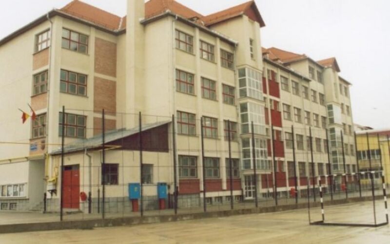 Primăria caută noi oferte pentru documentația necesară reabilitării Școlii Gimnaziale „Ștefan cel Mare”